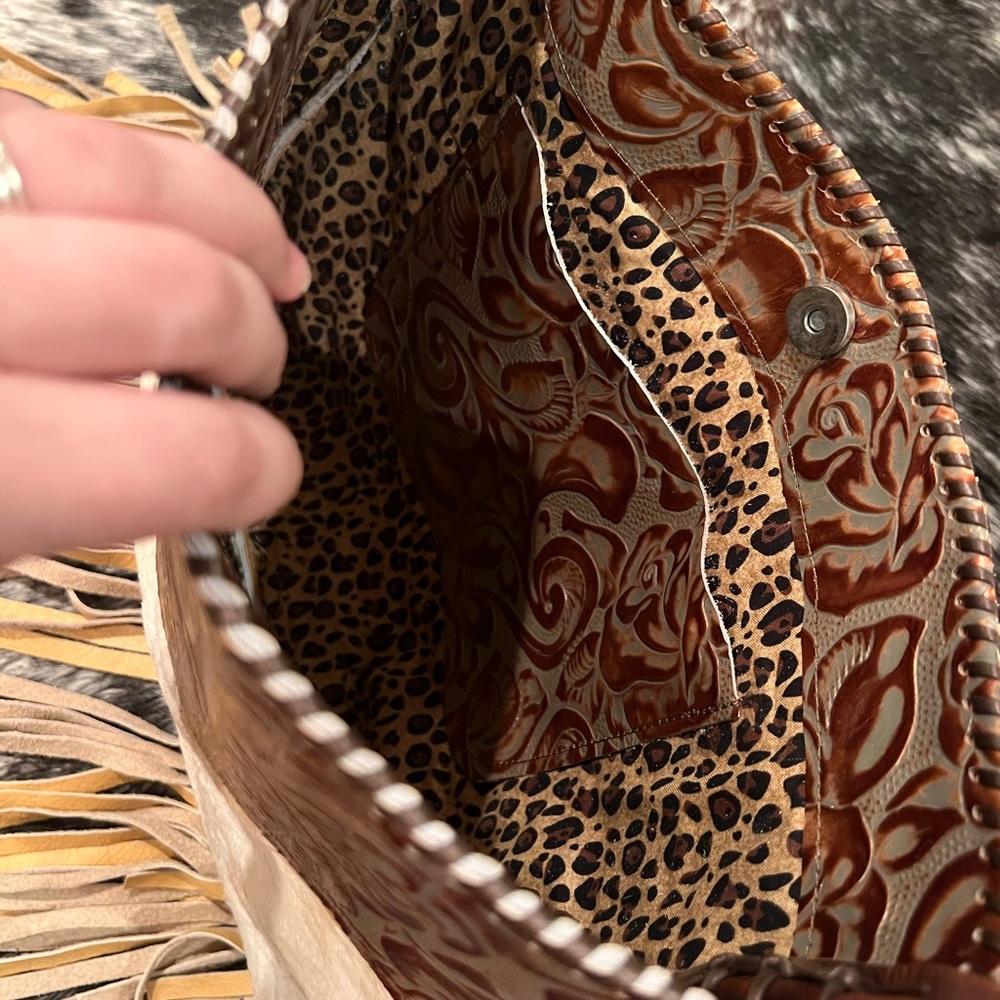 Genuine Cowhide Leather Purse - Picture 3 of 7
